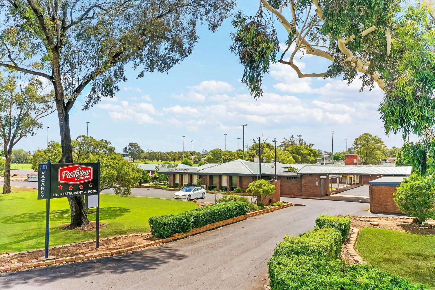 Parkview Motor Inn Parkes Zewnętrze zdjęcie