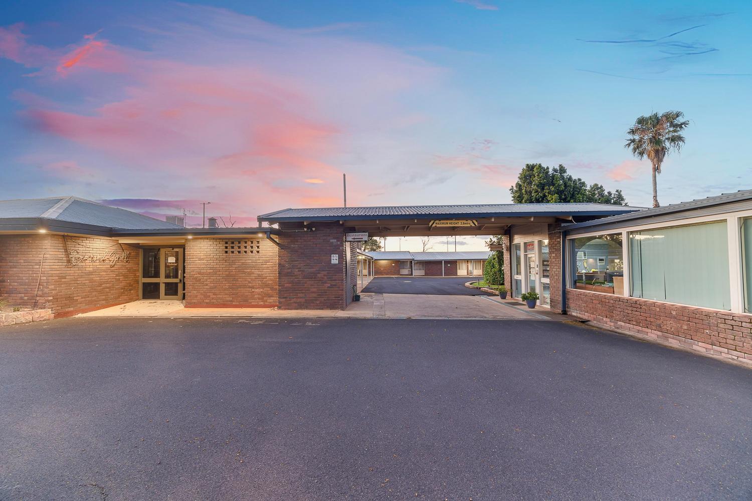 Parkview Motor Inn Parkes Zewnętrze zdjęcie