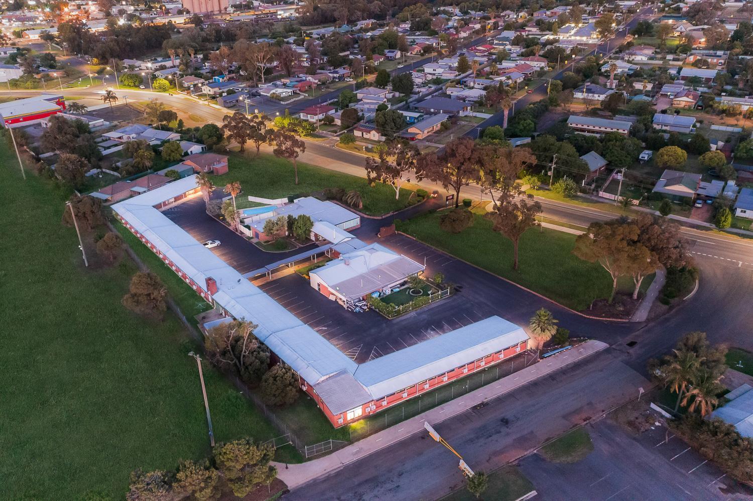 Parkview Motor Inn Parkes Zewnętrze zdjęcie