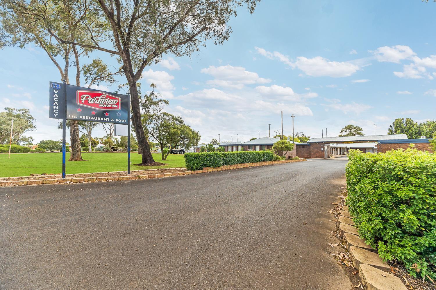 Parkview Motor Inn Parkes Zewnętrze zdjęcie