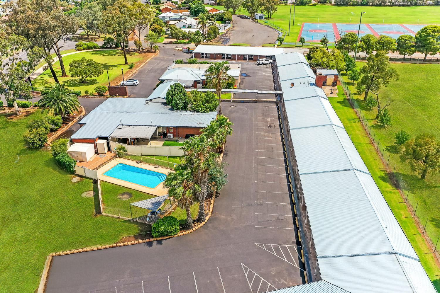 Parkview Motor Inn Parkes Zewnętrze zdjęcie