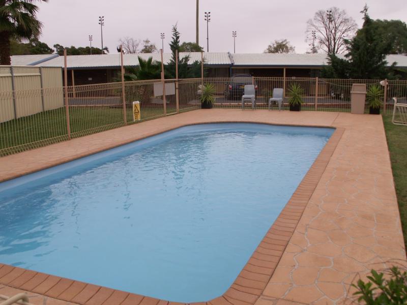 Parkview Motor Inn Parkes Zewnętrze zdjęcie